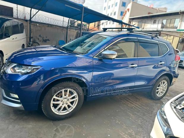 Nissan X-Trail 2.0 Petrol FWD 2019 Blue