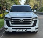 Toyota Land Cruiser 4.6 V8 ZX 2015 White for sale