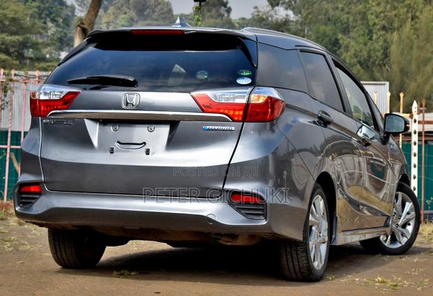 Honda Fit Shuttle 1.5 Hybrid 2WD 2018 Gray