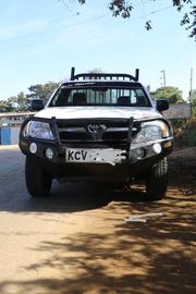 Toyota Hilux 2.5 D-4D SRX 2012 White for sale