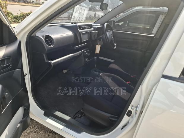 Toyota Probox 1.5 DX 2WD 2019 White