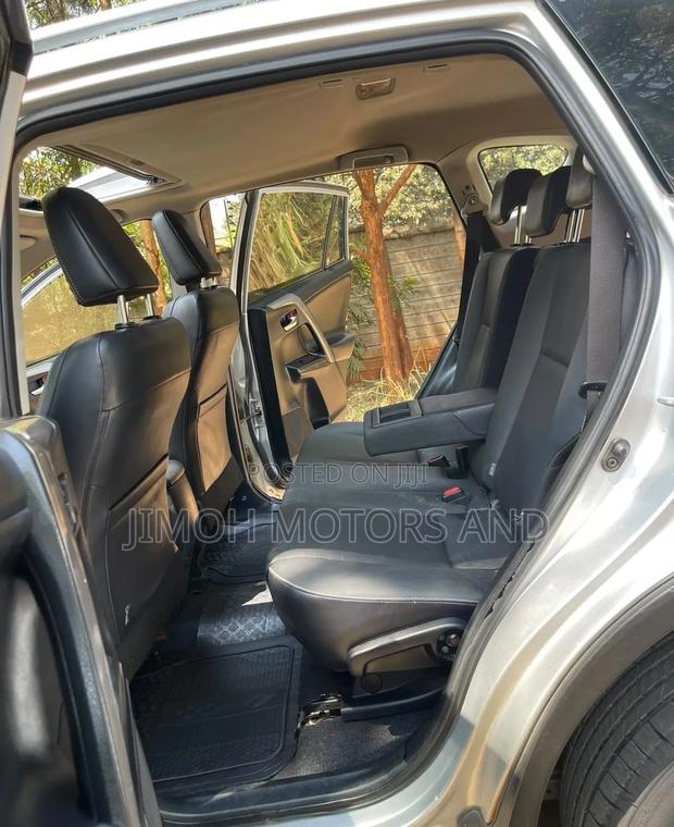 Toyota RAV4 2016 Silver