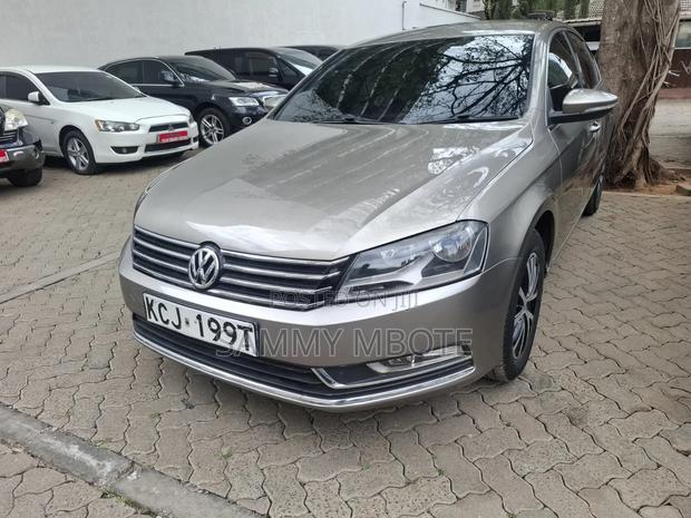 Volkswagen Passat S 4dr Sedan (1.8L 5cyl 5M) 2014 Brown