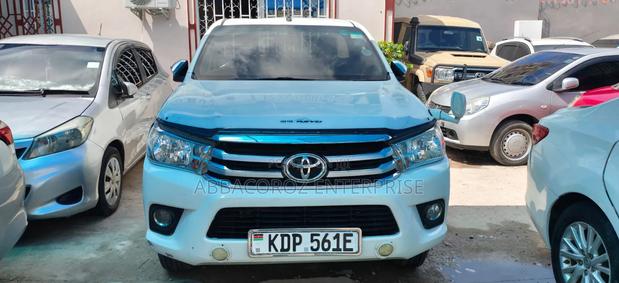 Toyota Hilux 2016 White