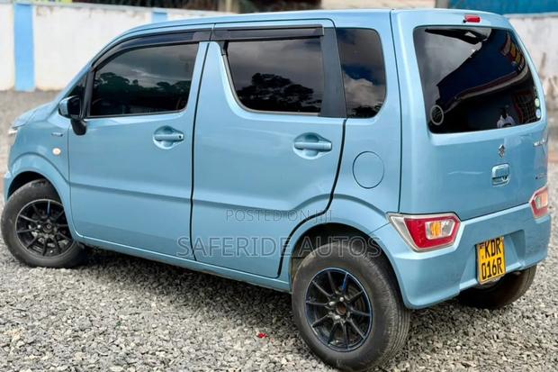 Suzuki Wagon R 660 Hybrid FWD 2017 Blue
