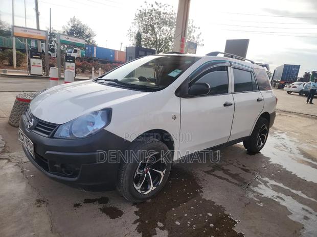 Nissan Advan 2010 White