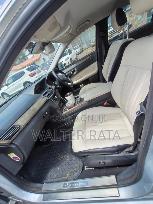 Mercedes-Benz E300 2009 Silver