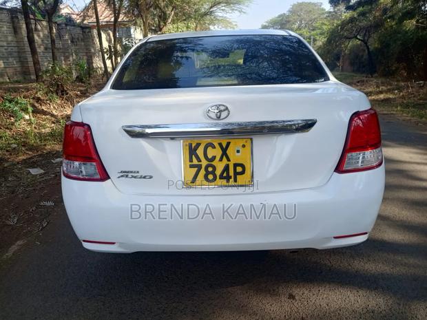 Toyota Axio 1.5 G 2WD 2013 White