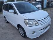 Toyota Voxy 2005 White for sale