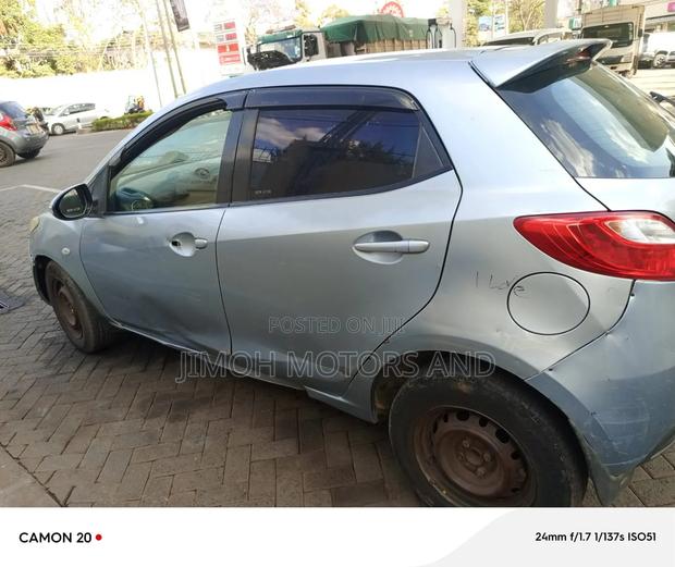 Mazda Demio 2012 Silver