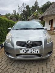 Toyota Vitz 2007 Silver for sale