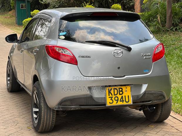 Mazda Demio 2013