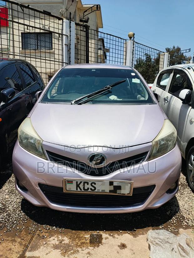 Toyota Vitz 2011 Pink