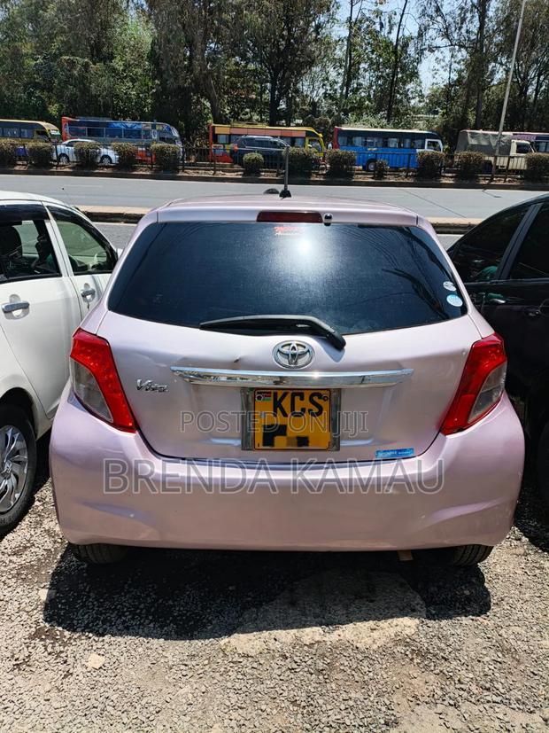Toyota Vitz 2011 Pink