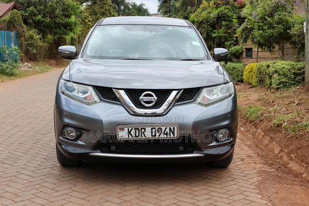 Nissan X-Trail 2017 Gray