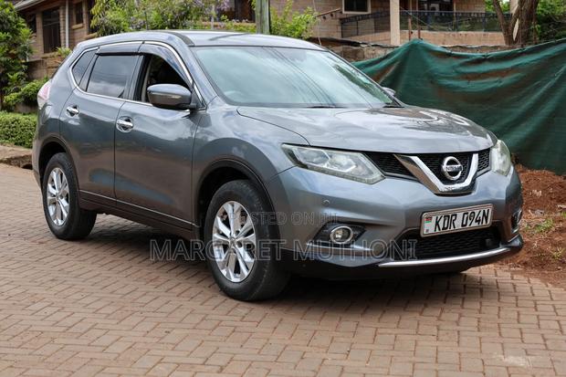 Nissan X-Trail 2017 Gray