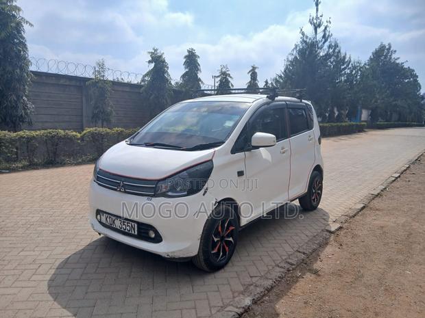 Mitsubishi EK Wagon 2015 White