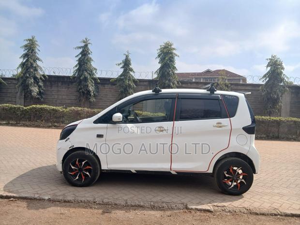 Mitsubishi EK Wagon 2015 White