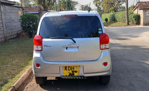 Toyota Porte 1.5 AWD 2015 Silver