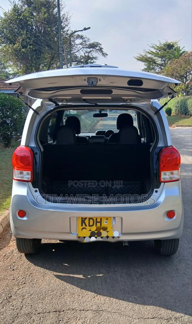 Toyota Porte 1.5 AWD 2015 Silver