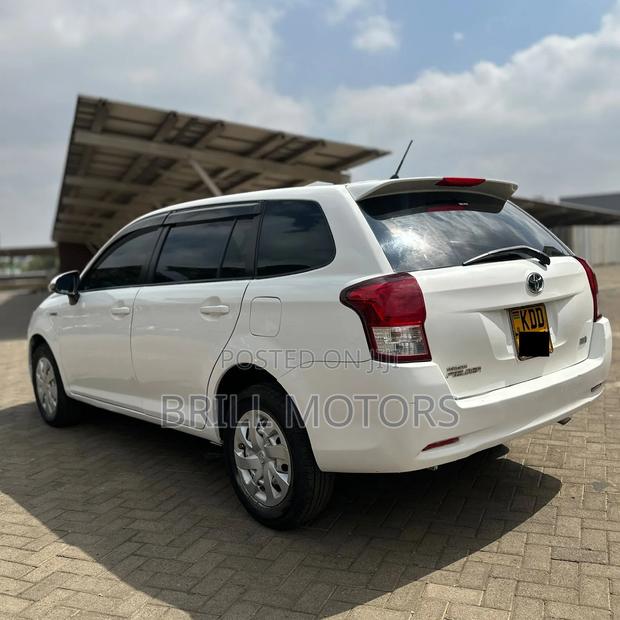 Toyota Corolla Fielder 2014 White