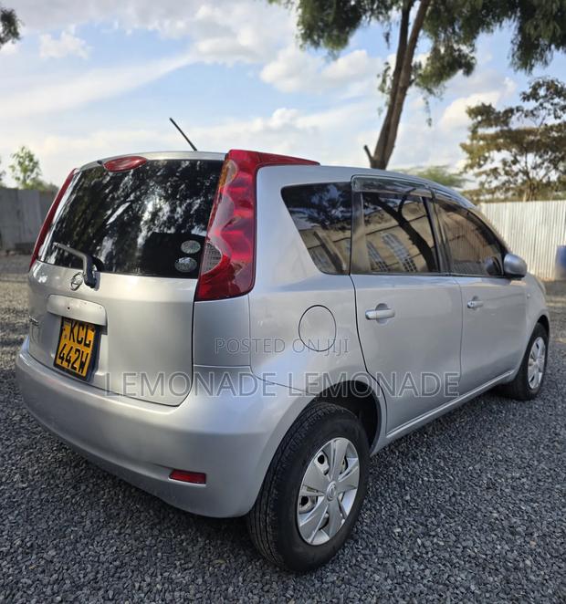 Nissan Note 1.4 2010 Silver