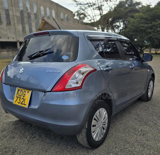 Suzuki Swift 2015 Blue