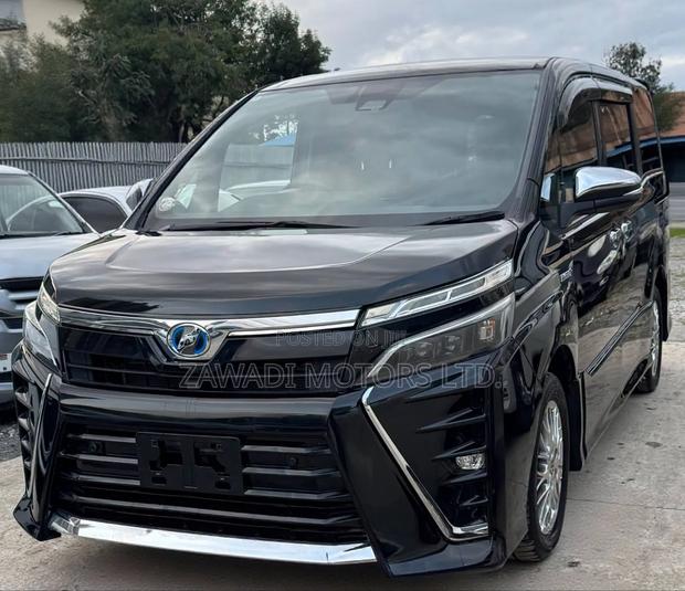 Toyota Voxy Hybrid X 2WD 7-Seater 2020 Black