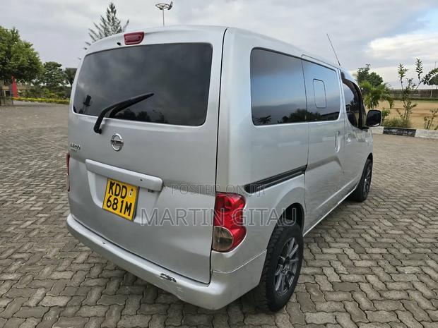 Nissan NV1500 2014 Silver