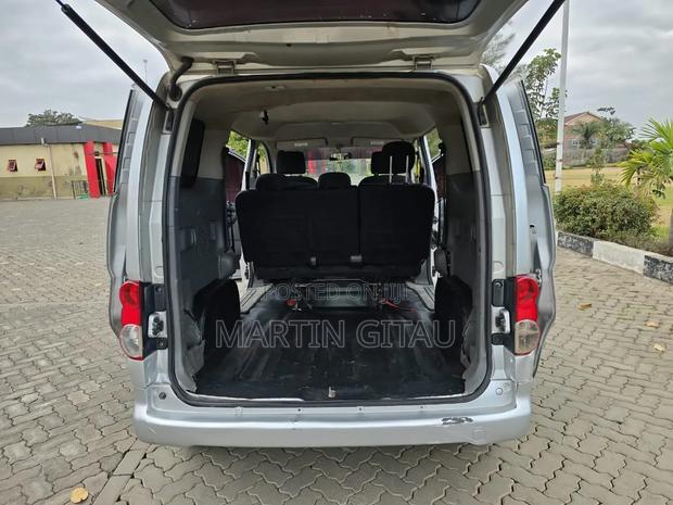 Nissan NV1500 2014 Silver