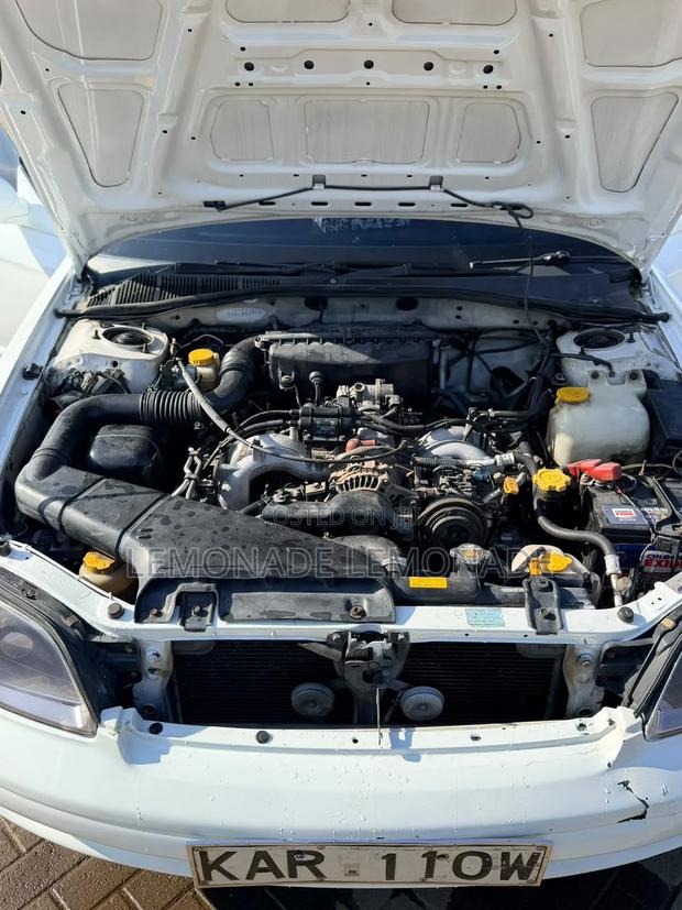 Subaru Legacy 1998 White
