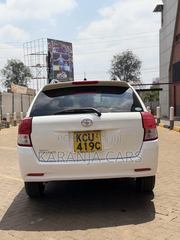 Toyota Corolla Fielder 1.5 Petrol FWD 2013 White