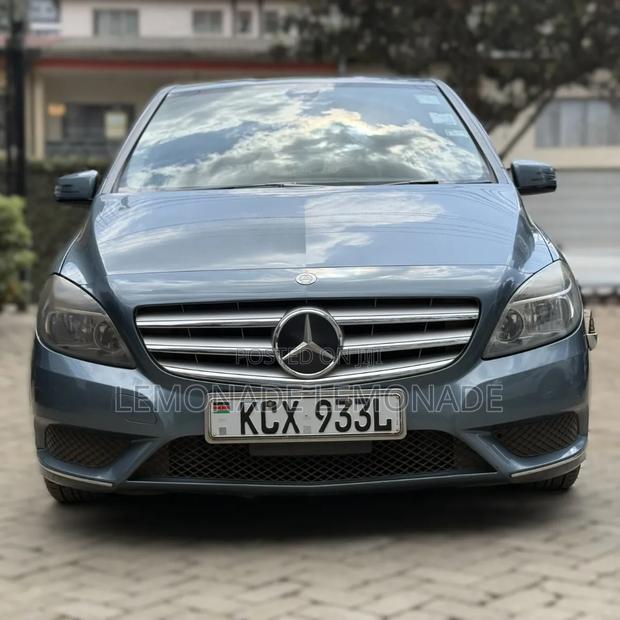 Mercedes-Benz B-Class 2012 Blue