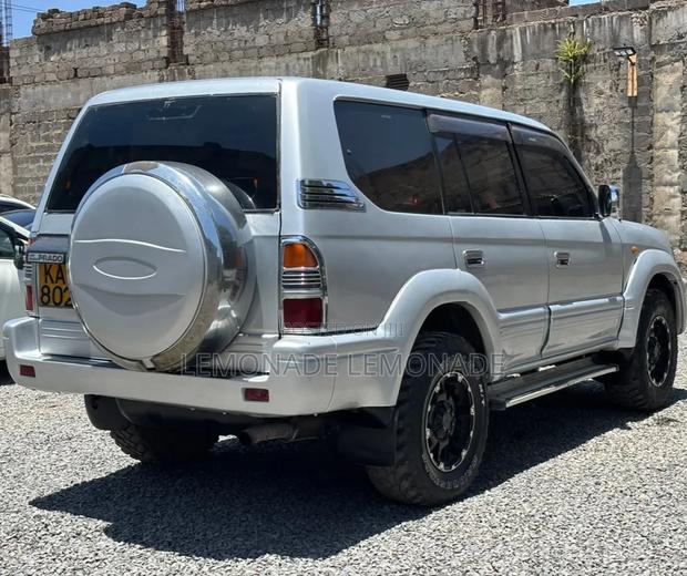 Toyota Land Cruiser Prado 3.0 TD 1999 Silver