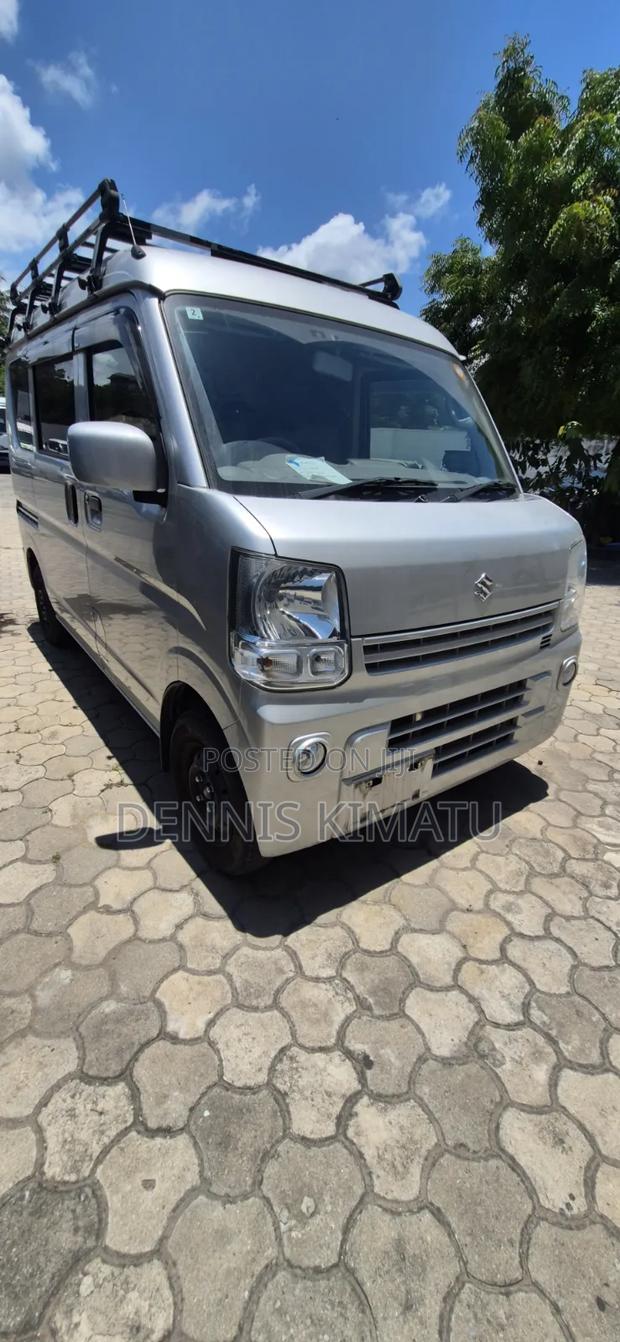Suzuki Every Wagon 2021 White