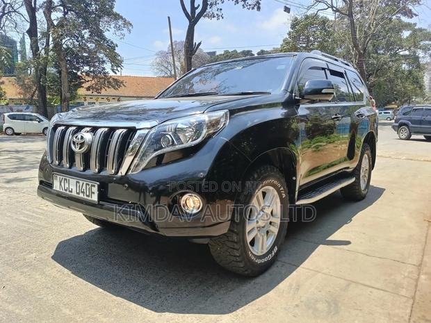 Toyota Land Cruiser Prado 3.0 TD 2010 Black