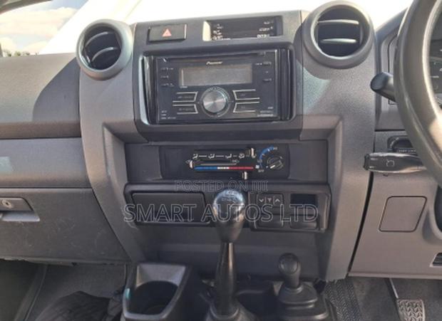 Toyota Land Cruiser 79 Series 2019 Off white