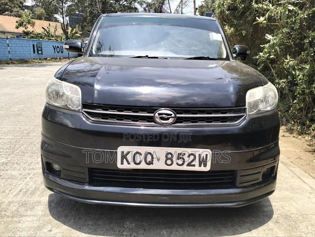Toyota Corolla Rumion 2011 Black