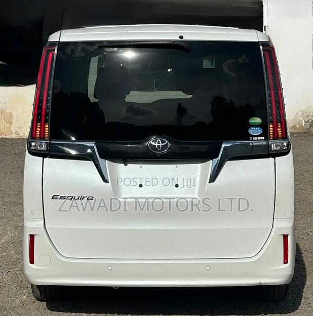 Toyota Noah 2.0 AWD (7 Seater) 2019 Pearl