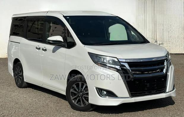 Toyota Noah 2.0 AWD (7 Seater) 2019 Pearl