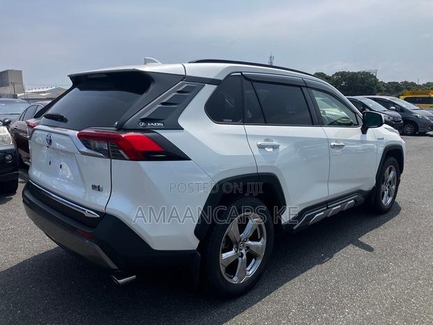 Toyota RAV4 2019 White