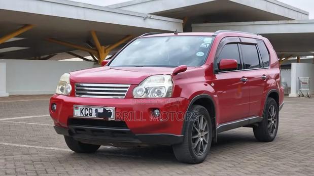 Nissan X-Trail 2011 Red