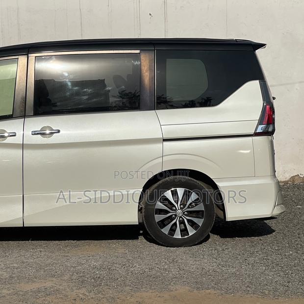 Nissan Serena 2019 White