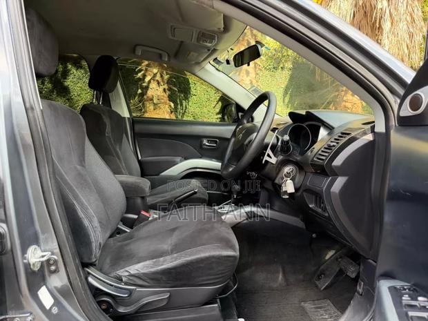 Mitsubishi Outlander 2008 Gray