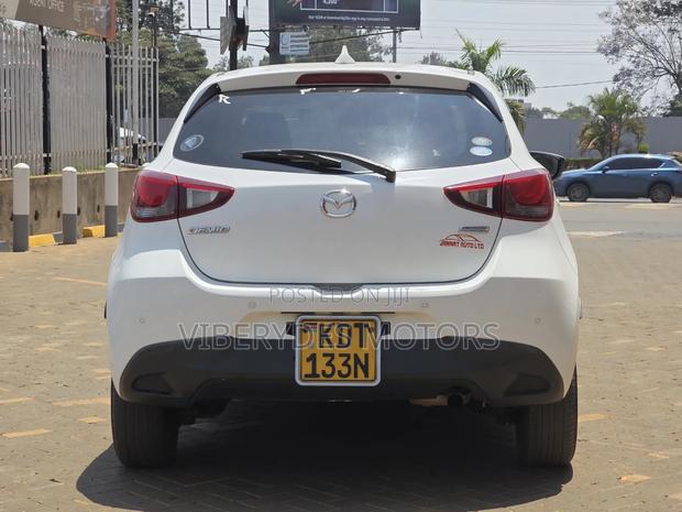 Mazda Demio 2018 White