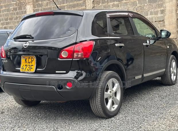 Nissan Dualis 2010 Black