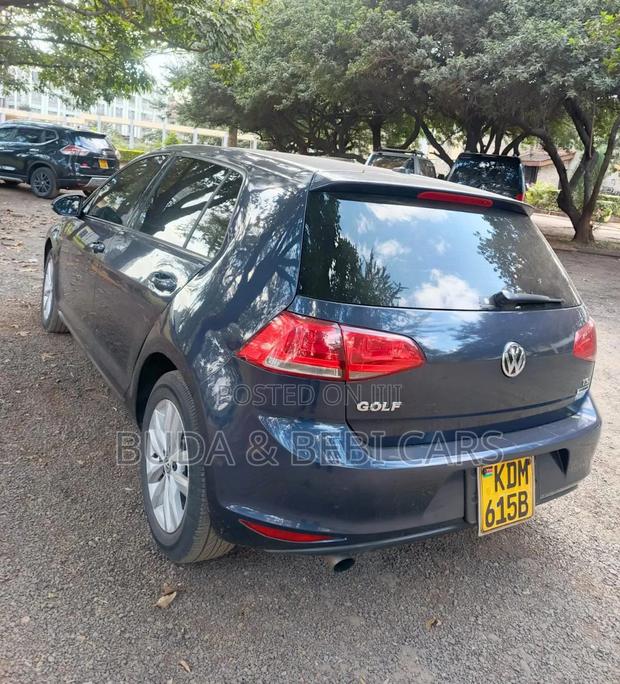 Volkswagen Golf 2016 Blue