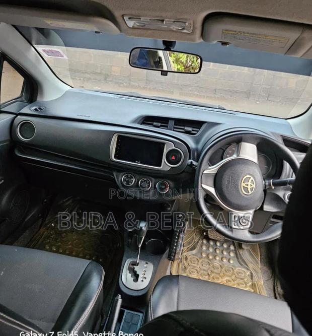 Toyota Vitz 2014 Black