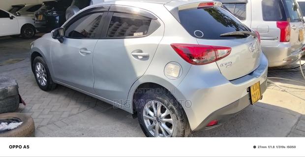 Mazda Demio 2017 Silver