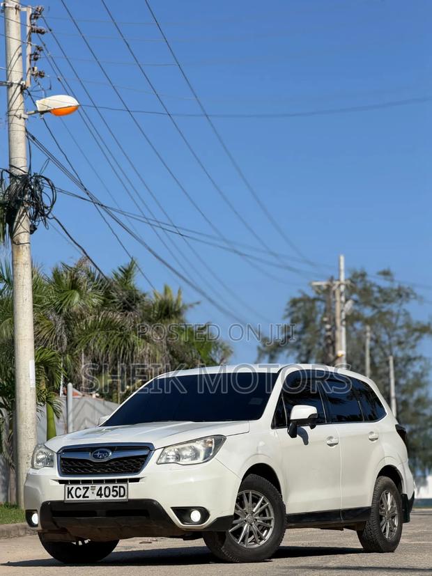 Subaru Forester 2013 White
